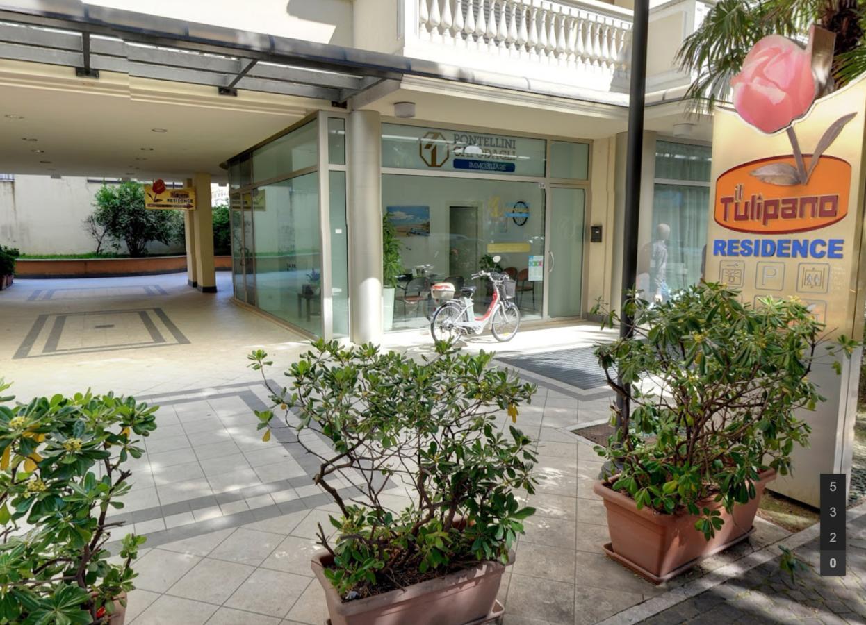 Residence Il Tulipano Riccione Exteriér fotografie
